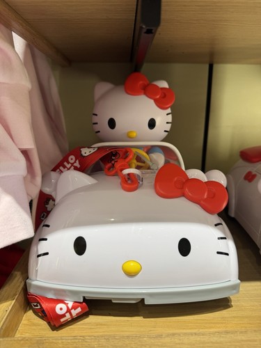 Universal studios sanrio hello - universal,